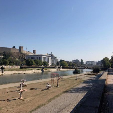 City Centre River View Apartment Skopje Eksteriør bilde